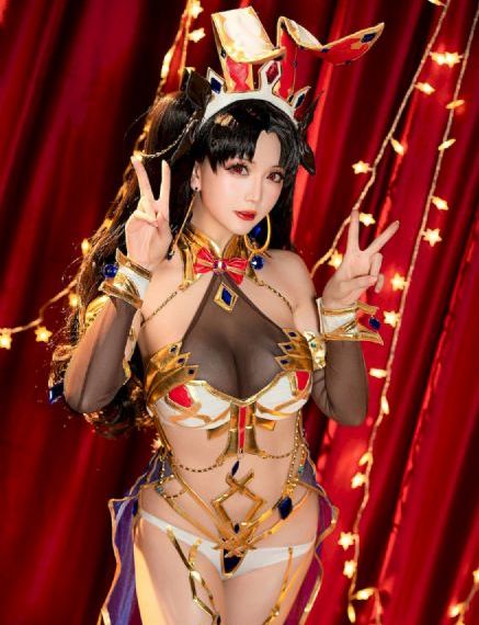 欧美动图最火超模写真_剧情片神马在线观看
